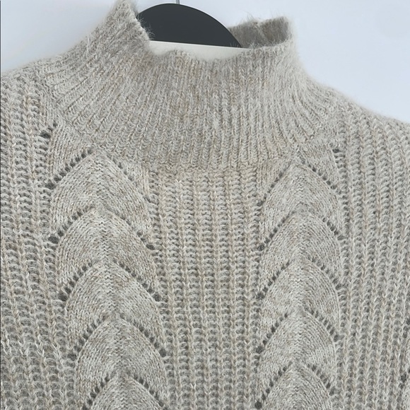 Akamai + Kin Cream Sweater Poncho Pointelle Cable Knit Design and Relaxed Fit OS - Picture 10 of 17
